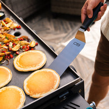 Load image into Gallery viewer, Charbroil Comfort Grip 7-Piece Griddle Toolset
