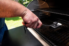 Load image into Gallery viewer, Traeger BBQ Cleaning Brush