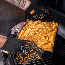 Load image into Gallery viewer, Traeger BBQ Mitts