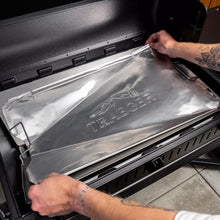 Load image into Gallery viewer, Traeger Drip Tray Liners - 5 Pack - Size B