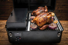 Load image into Gallery viewer, Traeger Ranger